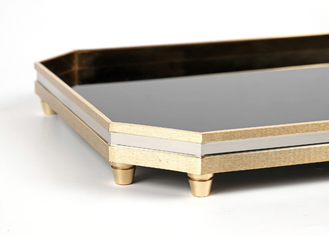 TABULEIRO EM BAQUELITE E LATÃO, ANOS 70