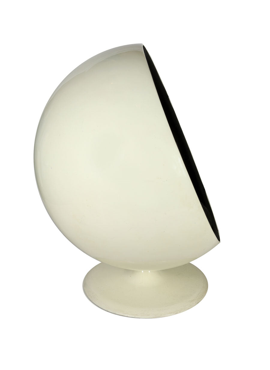 BALL CHAIR BY EERO AARNIO