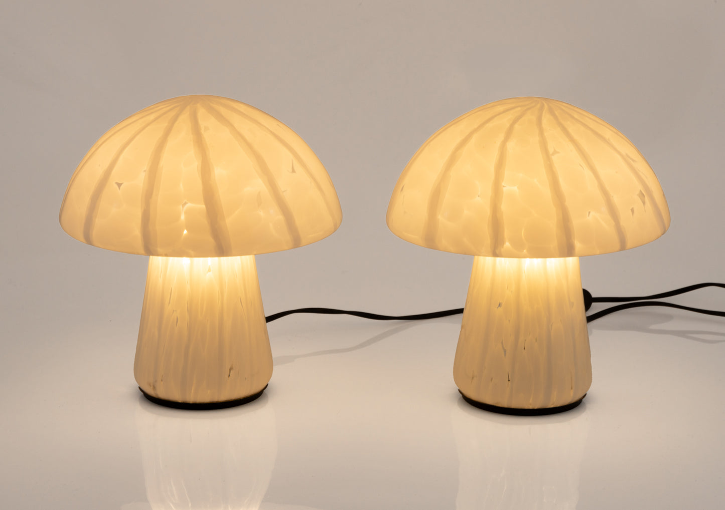 Pair of Mushroom-shaped table lamps in Murano glass