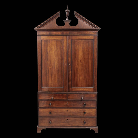 ARMÁRIO PORTUGUÊS, POR VOLTA DE 1800