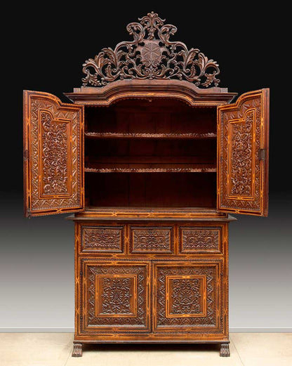 Peruvian cupboard 17th-18th Century