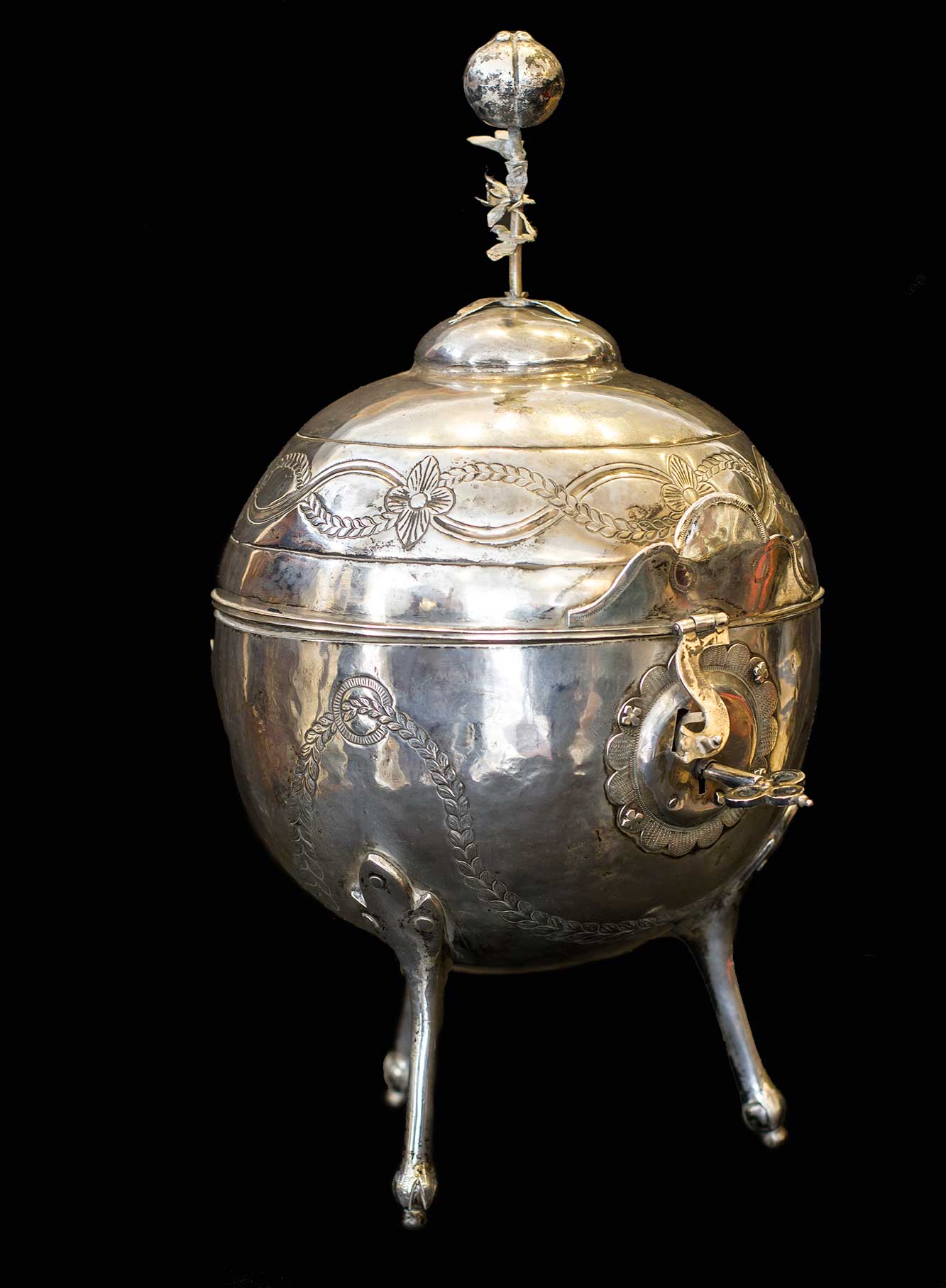 Peruvian Coca Box in Silver