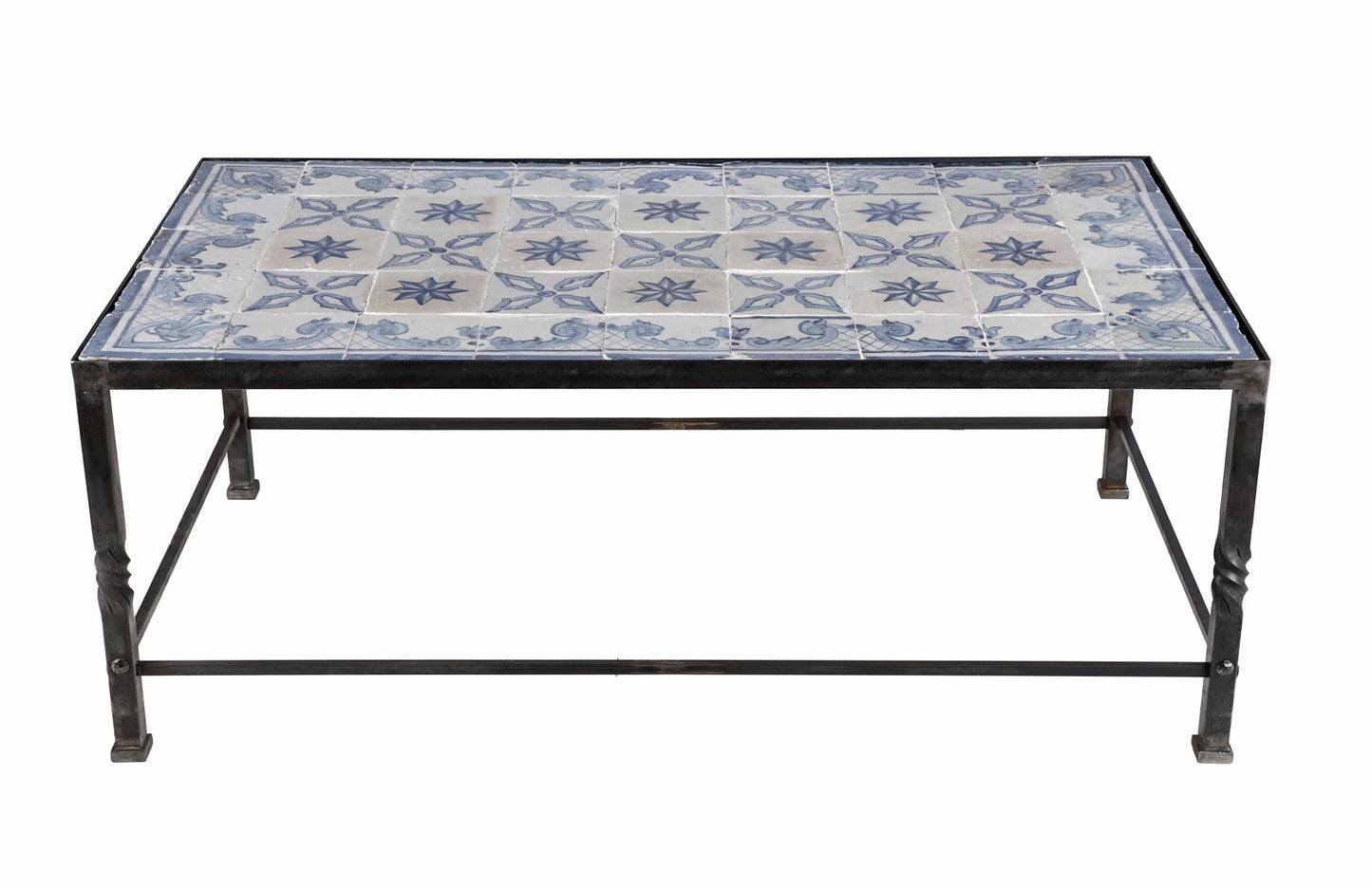 COFFEE TABLE IN PORTUGUESE ANTIQUE TILES