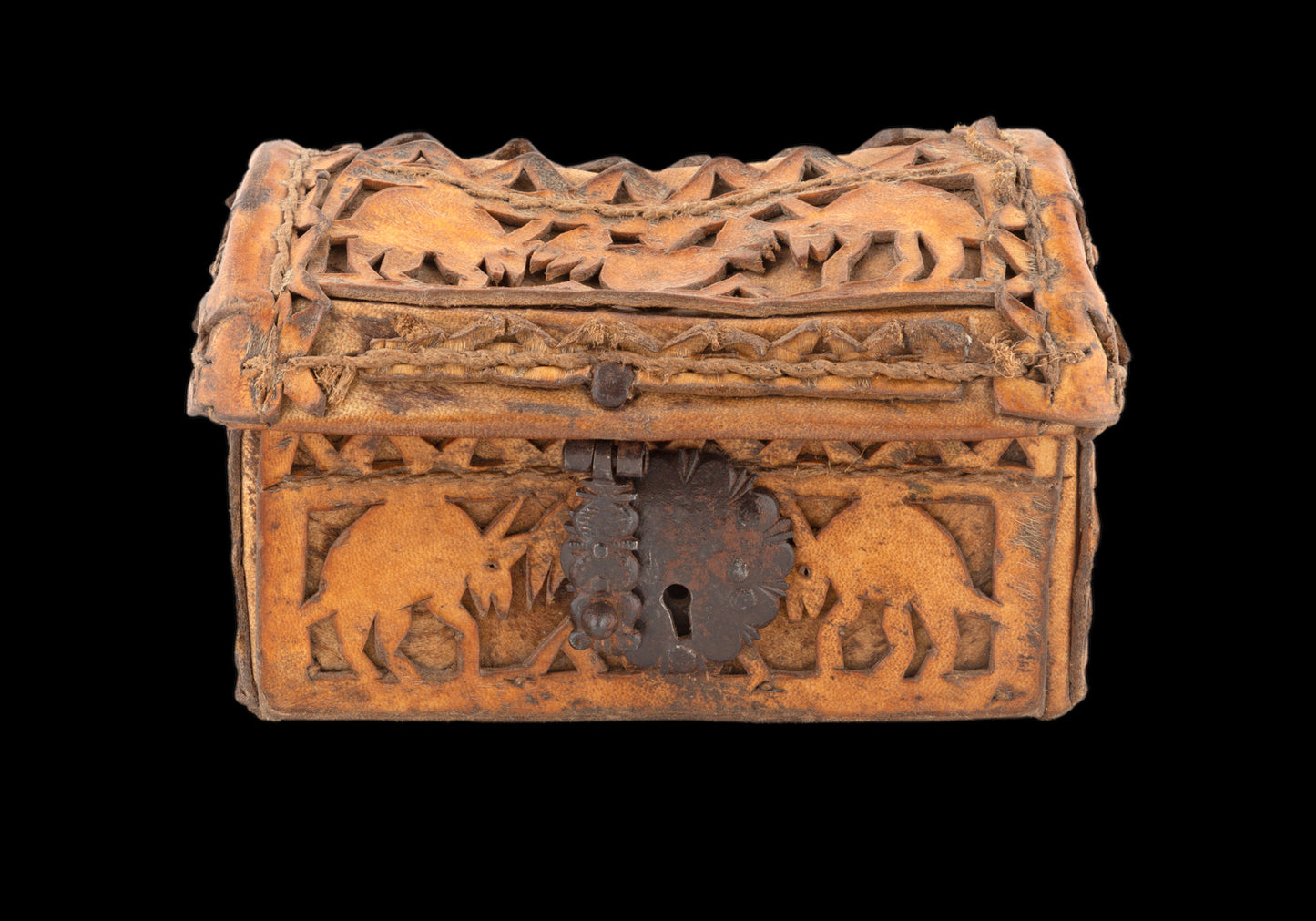  Baú peruano, Século XVIII