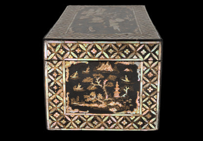 Caixa Lacada Ornamentada, Japão, Período Edo