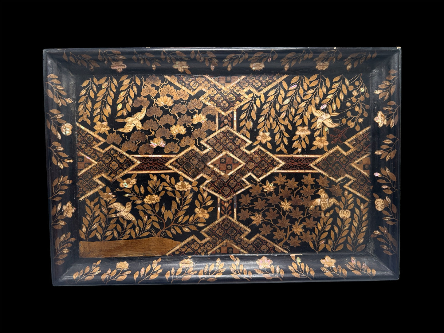 Japanese tray with namban decoration, Edo period