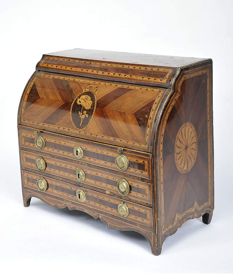 Small roll top bureau D. Maria I